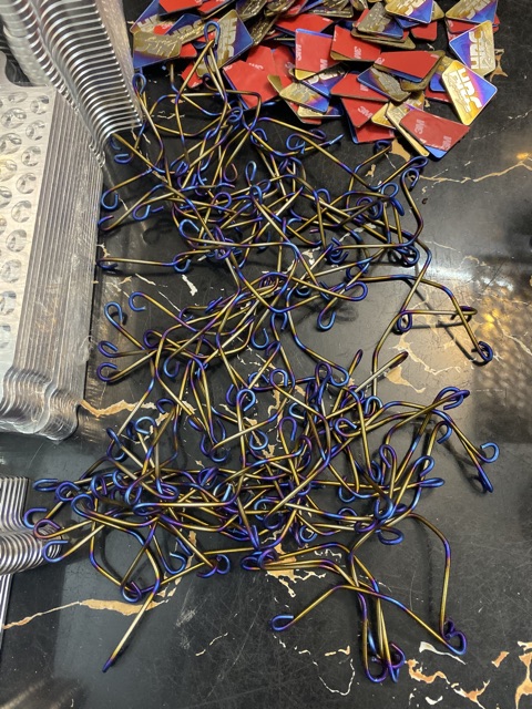 Kẽm Titanium gắn bình dầu cho mọi xe