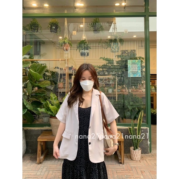 Áo blazer trơn cộc tay A22