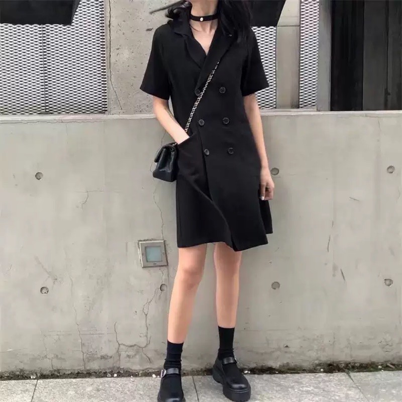 Có sẵn-<>Đầm vest 2 hàng nút màu đen
