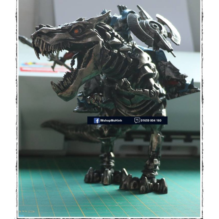 Mô hình Transformmer Optimus cưỡi khủng long Gimlock