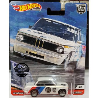 Xe mô hình đồ chơi bánh cao su hotwheels 1:64 car culture - bmw 2002