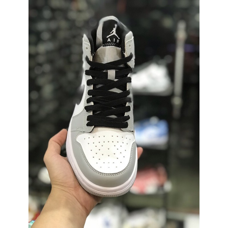 [Mã FAXANH245 giảm 10k đơn từ 50k] [Bán Sỉ ] Giầy Sneaker Jordan 1 Xám Vạch Đen Cao Cổ full box bill | WebRaoVat - webraovat.net.vn