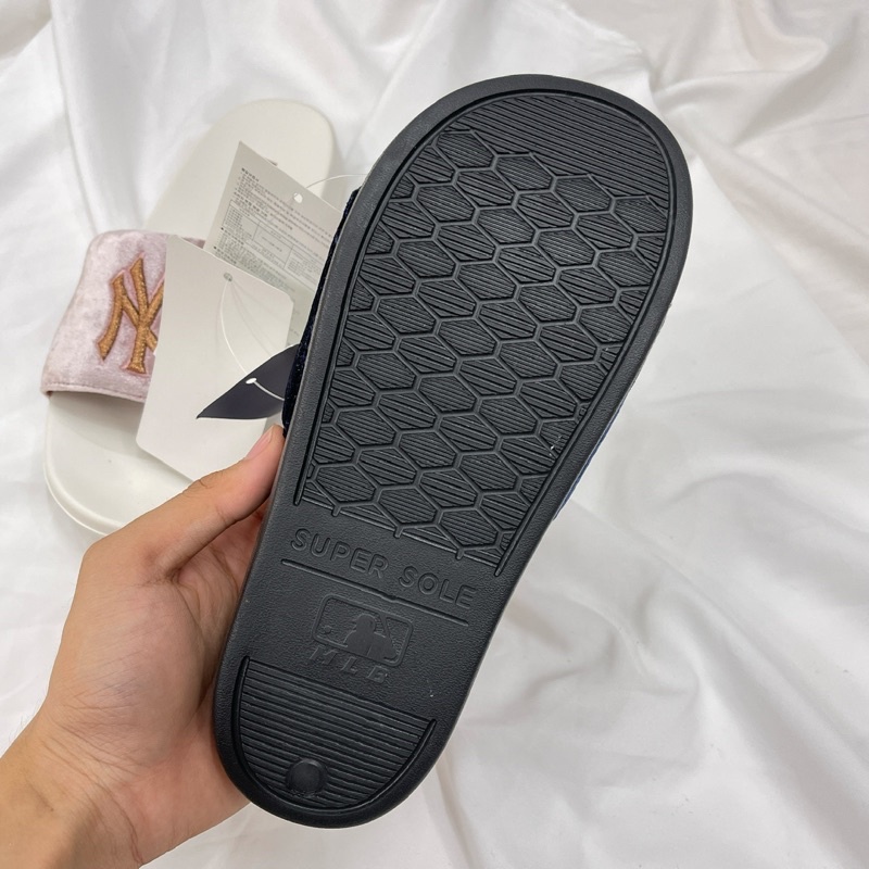 [CHÍNH HÃNG] DÉP MLB KOREA NEW MOUND SUPER CARPET NEW YORK YANKEES - DÉP QUAI NGANG NHUNG - FULLBOX ĐỦ TEM TAG