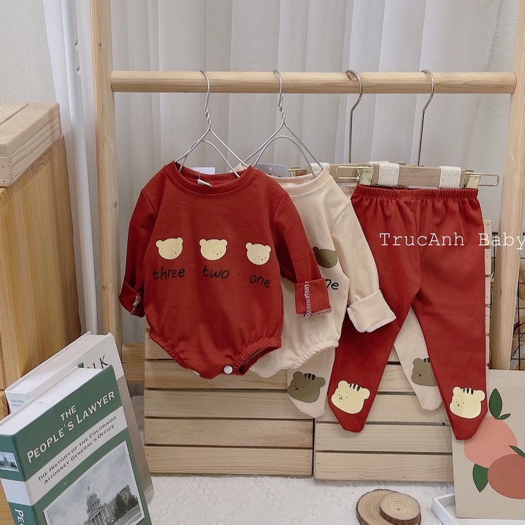 Set BODYSUIT gấu + QUẦN LIỀN TẤT cho bé 3-8kg