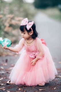 Váy công chúa hồng ruốc