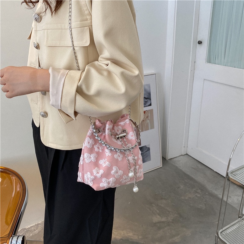 Túi đeo chéo JASMIN NOIR vải canvas dạng hình đám mây phối dây xích thời trang cho nữ