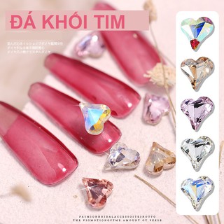 Đá khối hình tim đính móng đủ màu