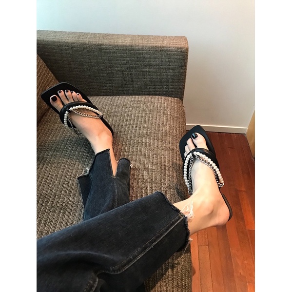 ✨💕Dép quai kẹp thiết kế kèm xích phụ kiện