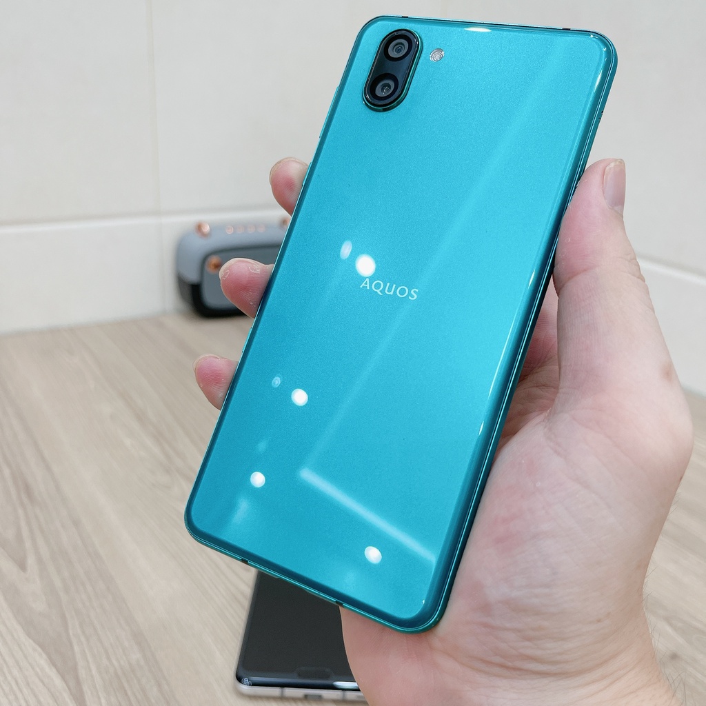 Điện thoại Sharp Aquos R3 ram 6G 128G - Snap 855 Màn 120Hz