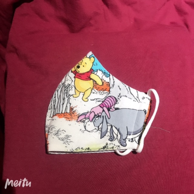 Khẩu trang vải gấu Pooh | BigBuy360 - bigbuy360.vn