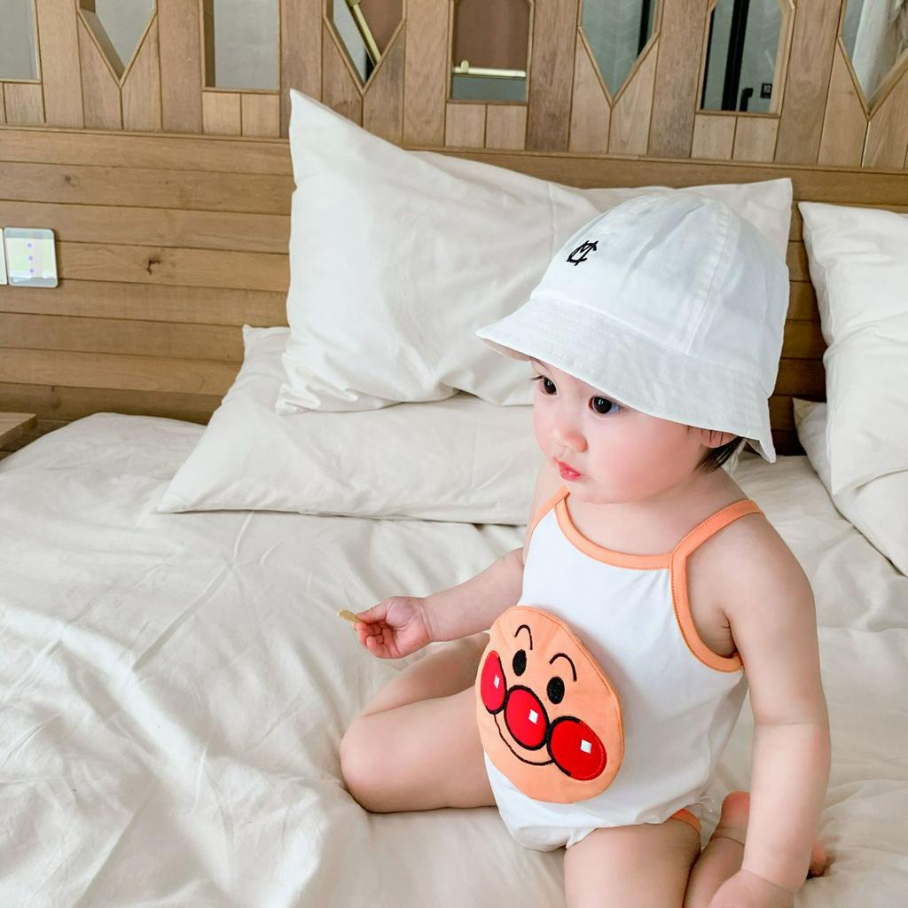 Bộ áo liền quần kiểu dáng xinh xắn dành cho em bé sơ sinh