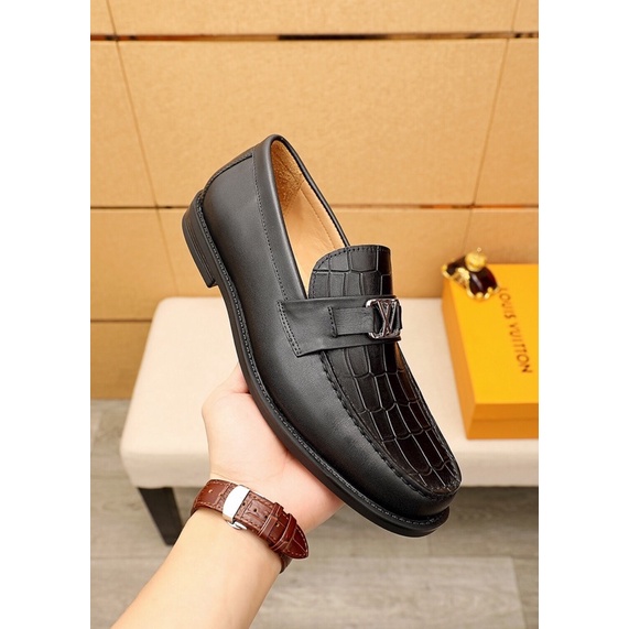 Giày tây lười nam da thật logo thương hiệu Louis Vuitton LV cao cấp mẫu mới