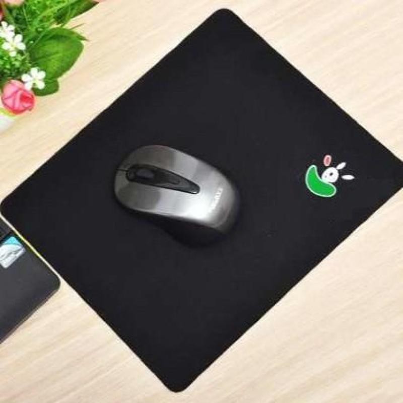 Miếng lót chuột Mouse pad loại nhỏ (18*22*0.2cm)