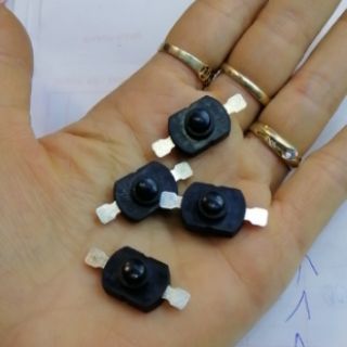 10c Công tắc đèn 2 chân