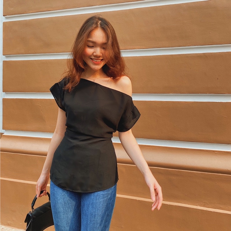 Áo lệch vai kiểu nữ Hàn Quốc đẹp LUCETFASHION trắng đen, Shouder Off Shirt