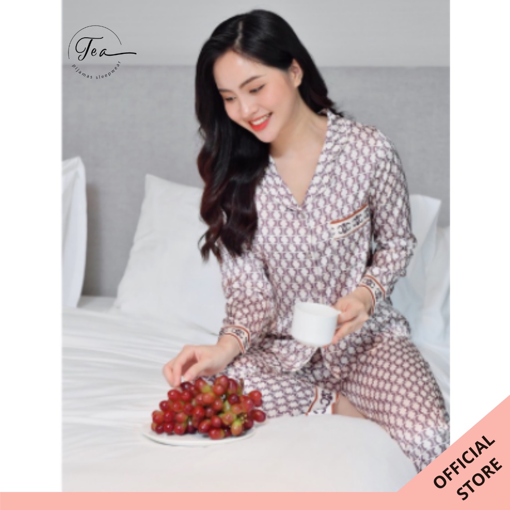Bộ Mặc Nhà Pyjama Lụa Cao Cấp Tea Store Tay Dài Quần Dài Họa Tiết Chữ C