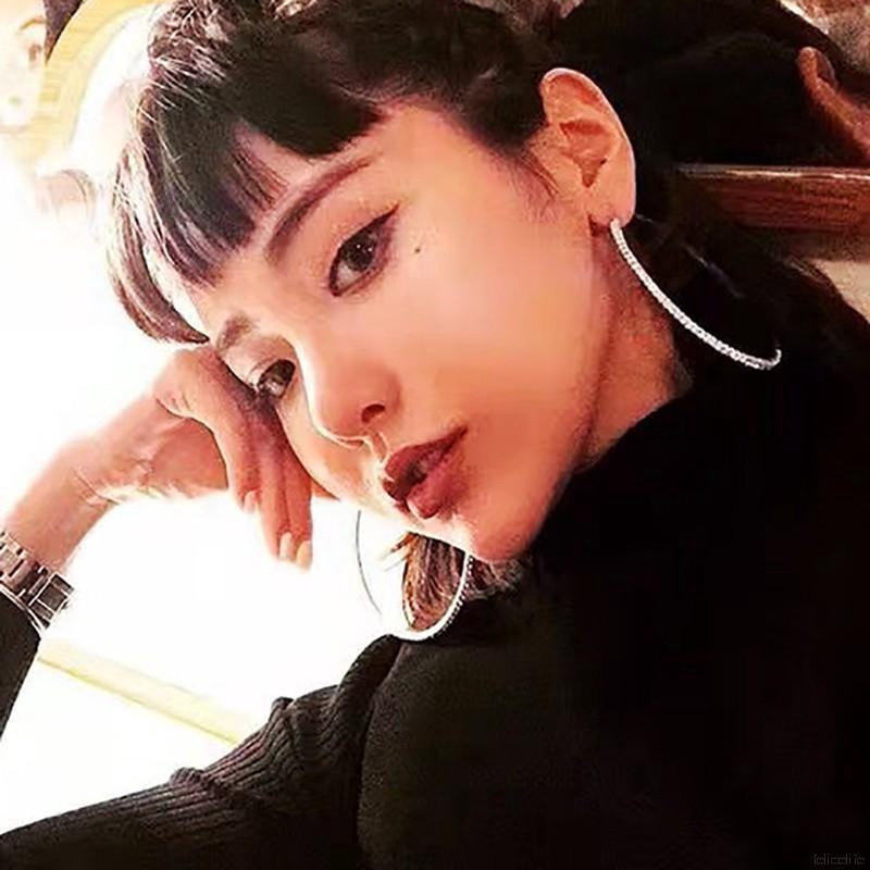 Bông tai tròn đính kim cương giả