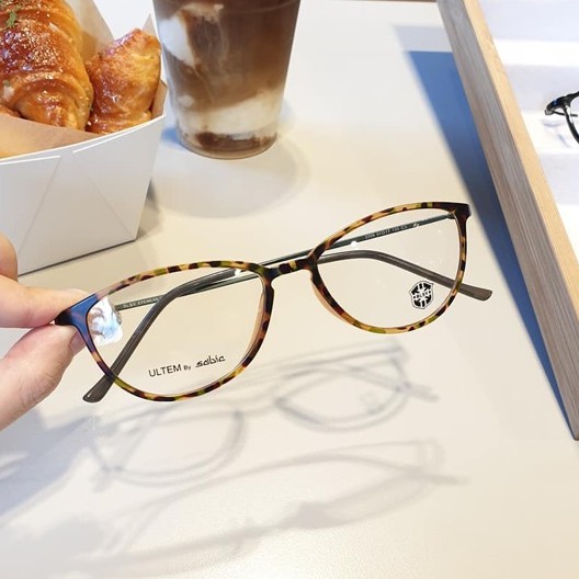 Gọng kính mắt mèo cao cấp , thời trang gọng mảnh nhỏ chất liệu Ultem 2209 | BigBuy360 - bigbuy360.vn