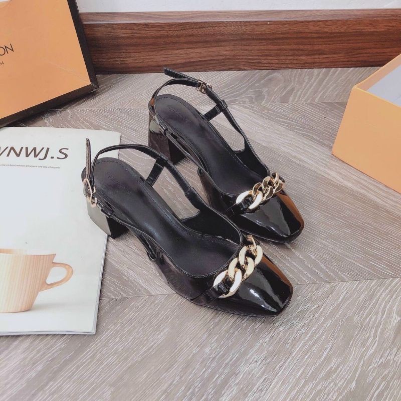 Giày sandal khoá xích đồng mũi tròn phối gót vuông cao 5cm dễ mang