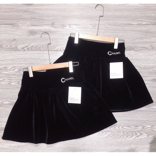 Chân váy xòe nhung bồng đính chữ hàng quảng châu siêu hot | BigBuy360 - bigbuy360.vn