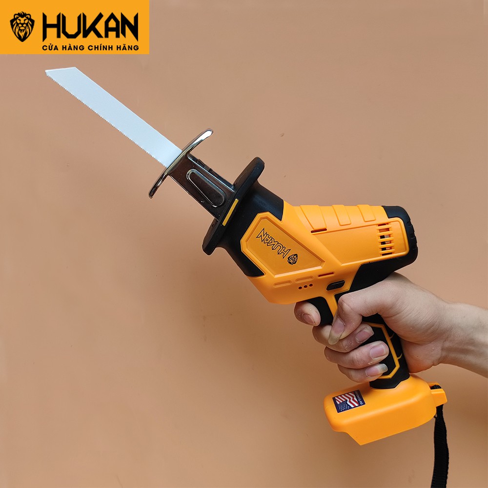 Thân máy cưa kiếm HUKAN HK-3055T sử dụng pin phổ thông