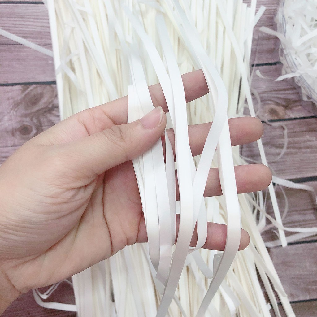 Giấy rơm giấy vụn lót hộp quà tặng