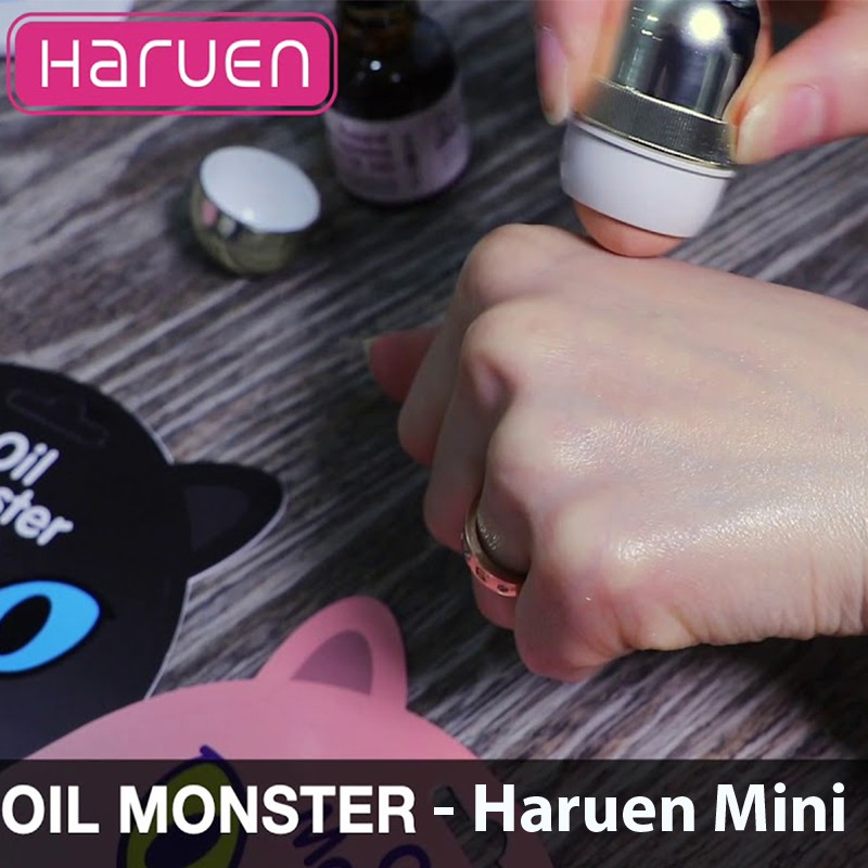 Oil Monster - Đá lăn mặt massage hút dầu và bã nhờn | BigBuy360 - bigbuy360.vn