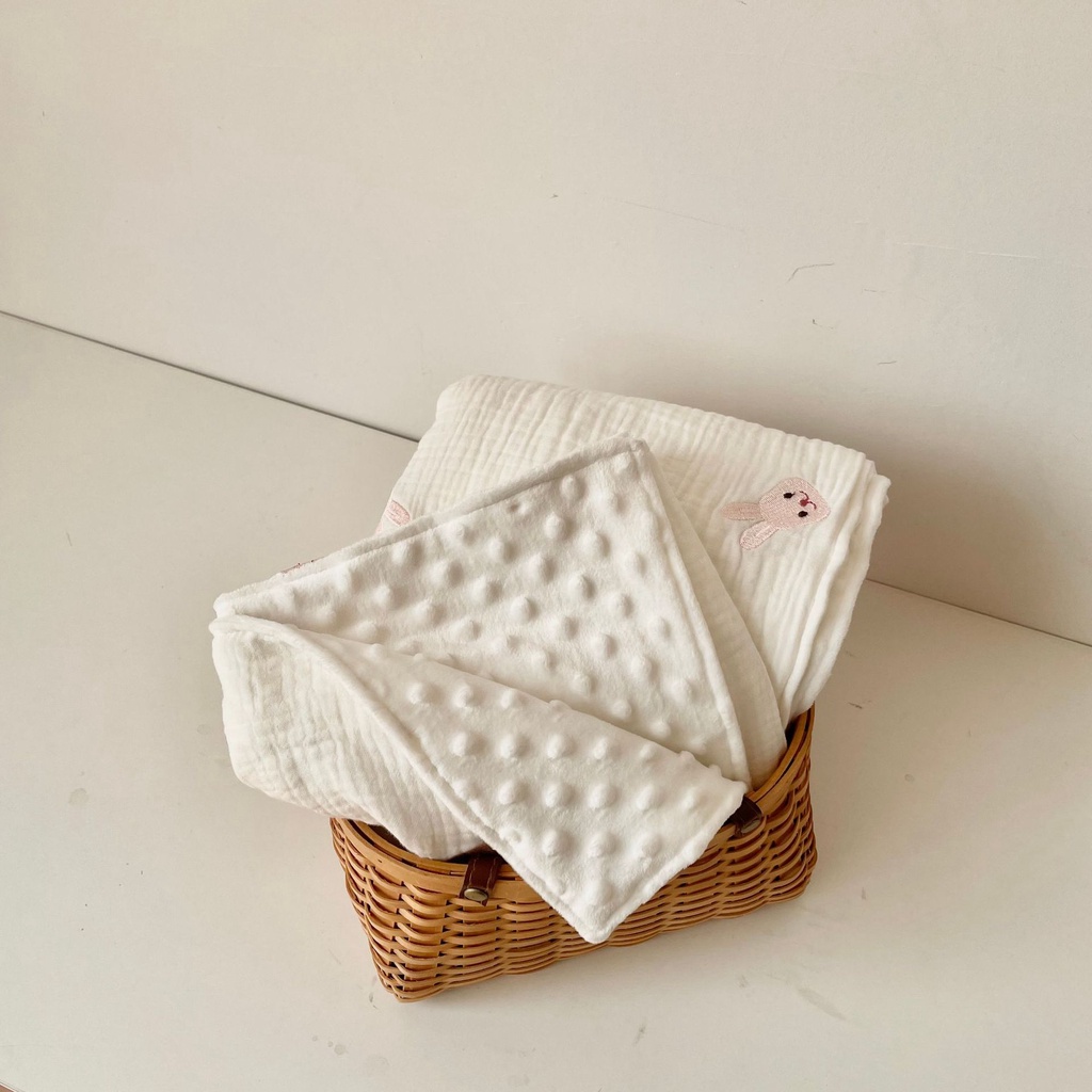 Chăn mềm thoáng khí thêu họa tiết hoạt hình dễ thương thích hợp cho bé