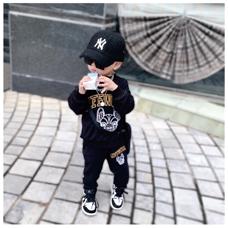 Bộ thu đông bé trai,gái Life work chất nỉ phong cách chữ thêu cá tính