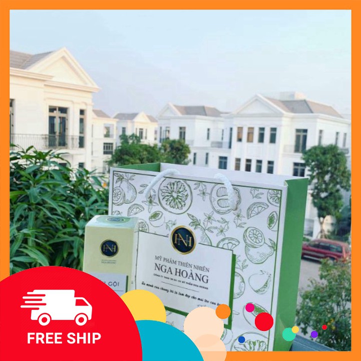 Dầu gội bưởi Nga Hoàng chai lớn