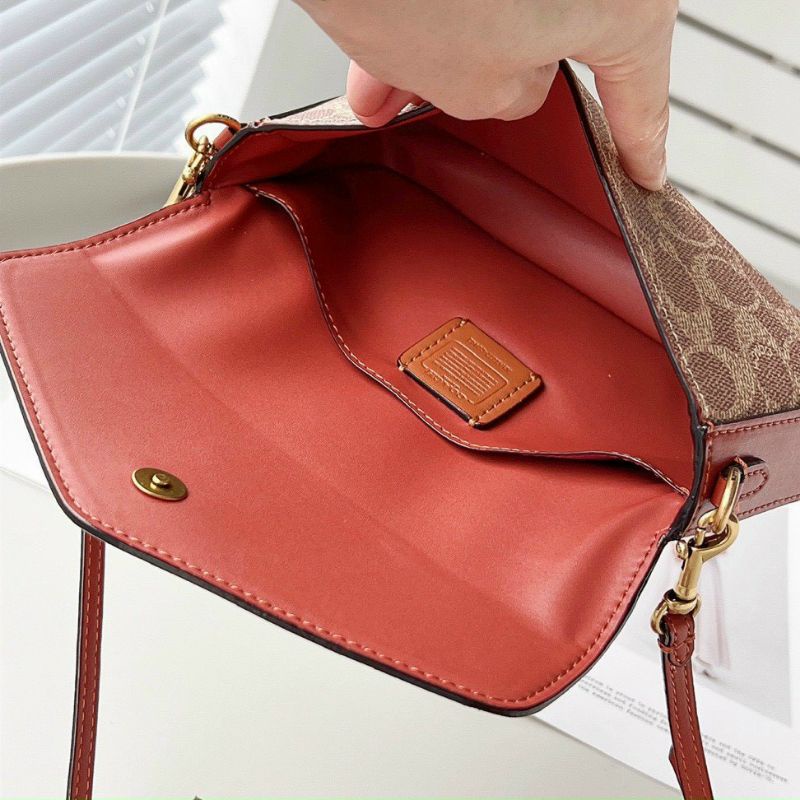 TÚI COACH WYN CROSSBODY