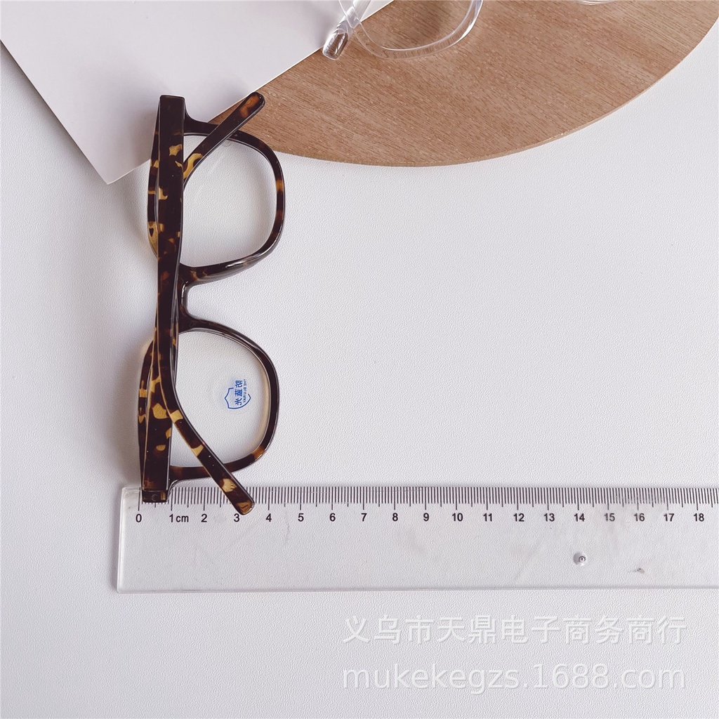 Kính vuông mắt trong chống bụi cho bé trai bé gái B70-21178