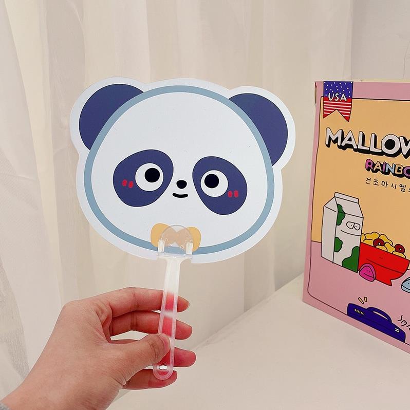 Quạt Nhựa Cầm Tay Kute Nhiều Mẫu Xinh