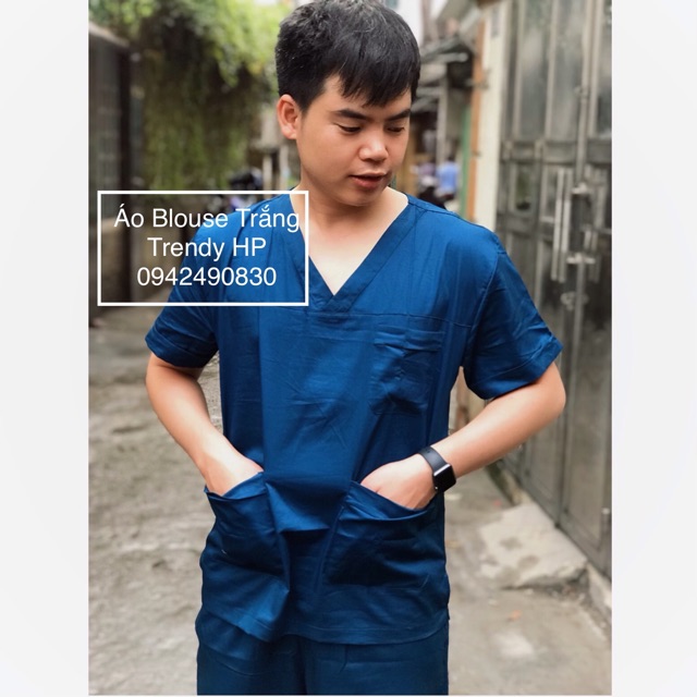 Bộ scrubs cao cấp - bộ blouse kỹ thuật viên nam cổ tim cộc tay màu xanh Navy cho bác sĩ, y tá, thẩm mỹ viện, spa