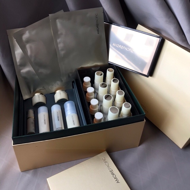 SÉT bào gốc của Amore Pacific siêu đắt đỏ.