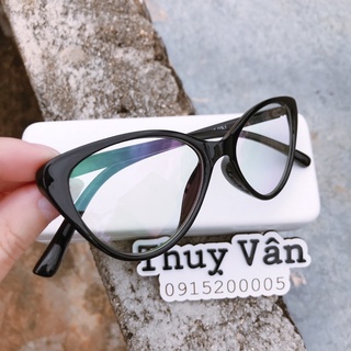 Kính mắt mèo xinh