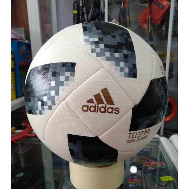 Banh world cup (hình thật tại shop) tặng lưới,kim bơm banh