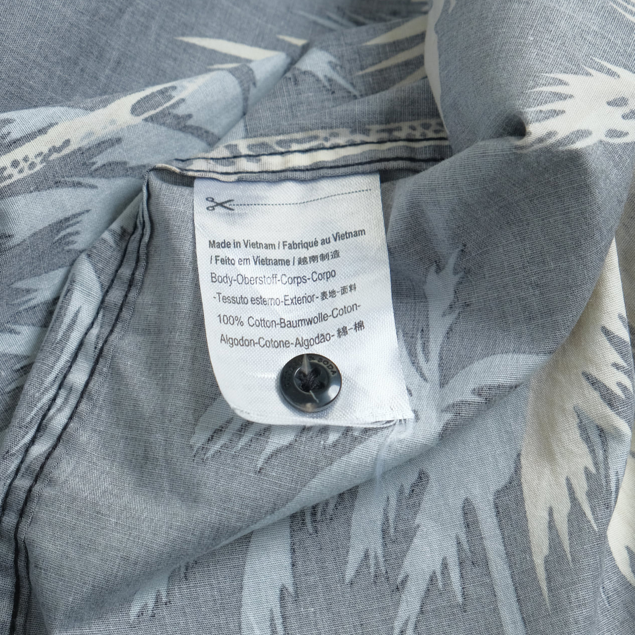 [GÍA SỐC] ÁO SƠ MI NAM NGẮN TAY MÀU ĐEN HỌA TIẾT CÂY DỪA VẢI COTTON THOÁNG MÁT - FO76 SHOP | BigBuy360 - bigbuy360.vn