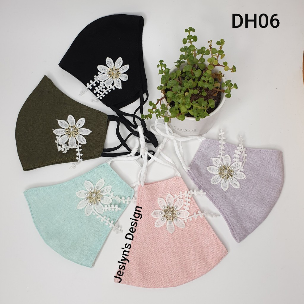 Khẩu trang vải linen đính hoa DH06