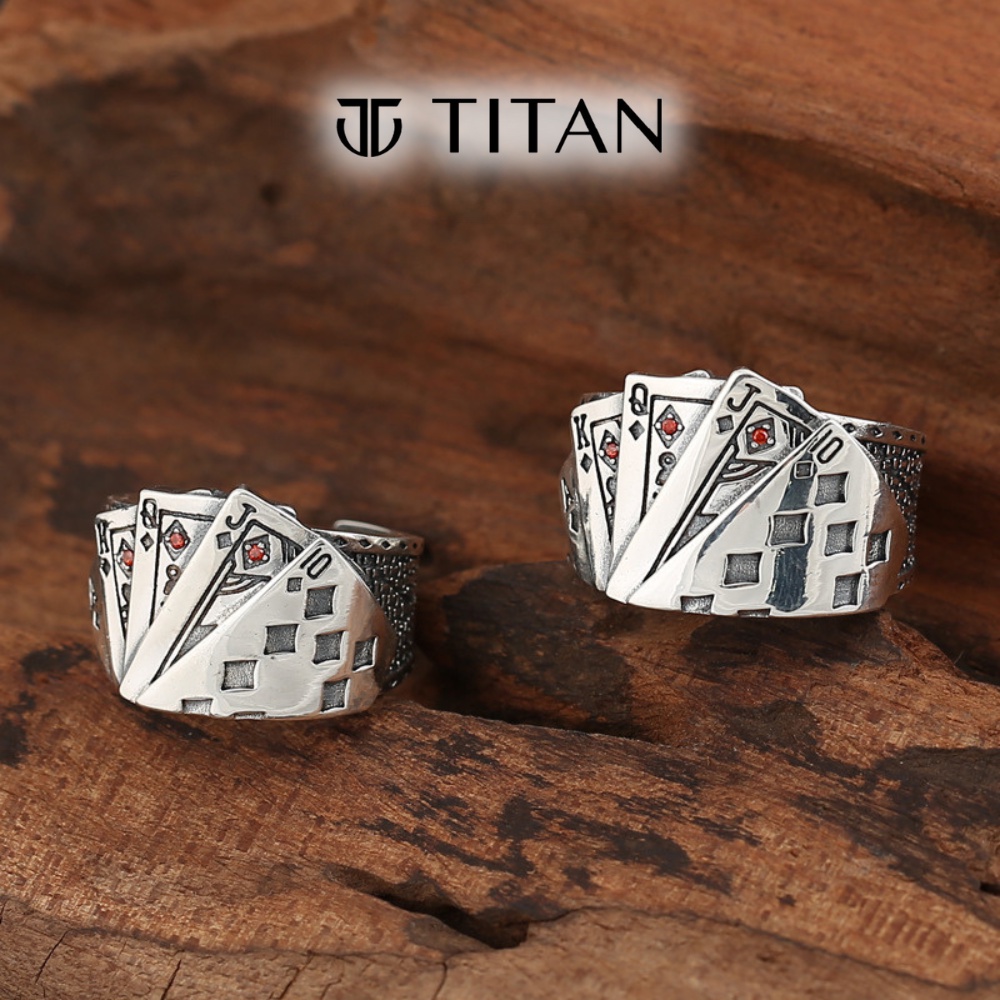 Nhẫn nam nữ Thần Bài, nhẫn họa tiết unisex freesize Titan Shop, ring bộ bài sảnh tiến JQKA màu bạc thời trang không gỉ