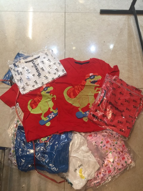 Phong mickey cho bé trai bé gái