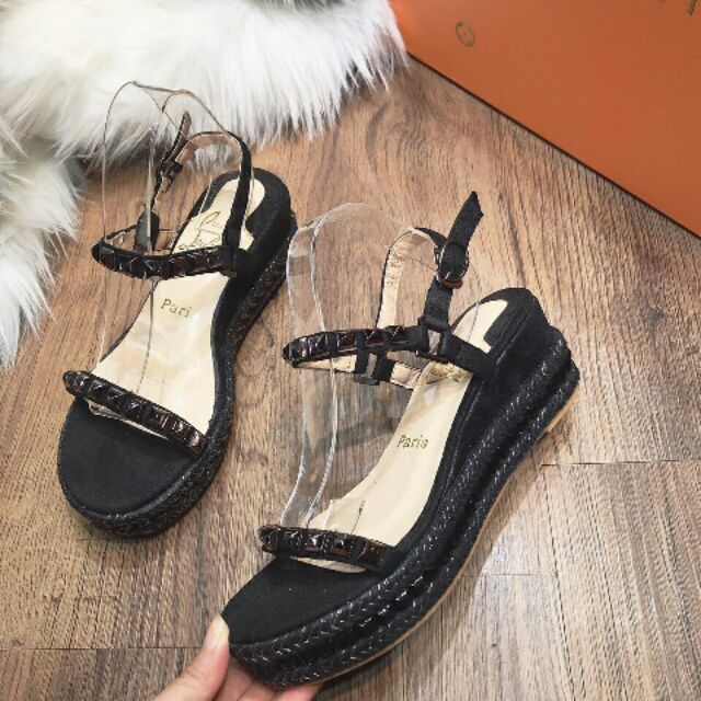 Sandal đế xuồng 5f