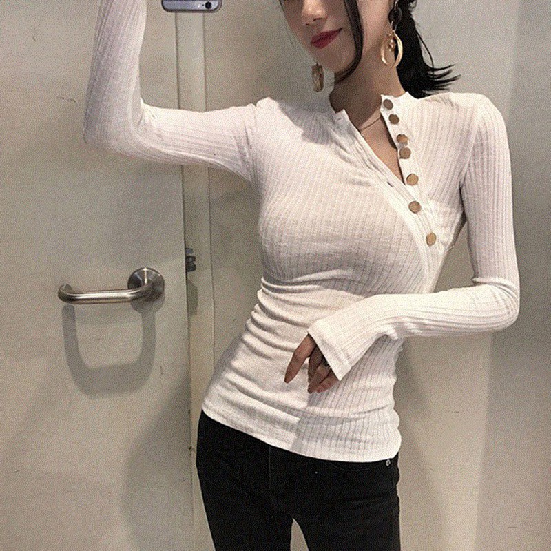 Áo thun tay dài cổ phối nút sành điệu và quyến rũ cho nữ