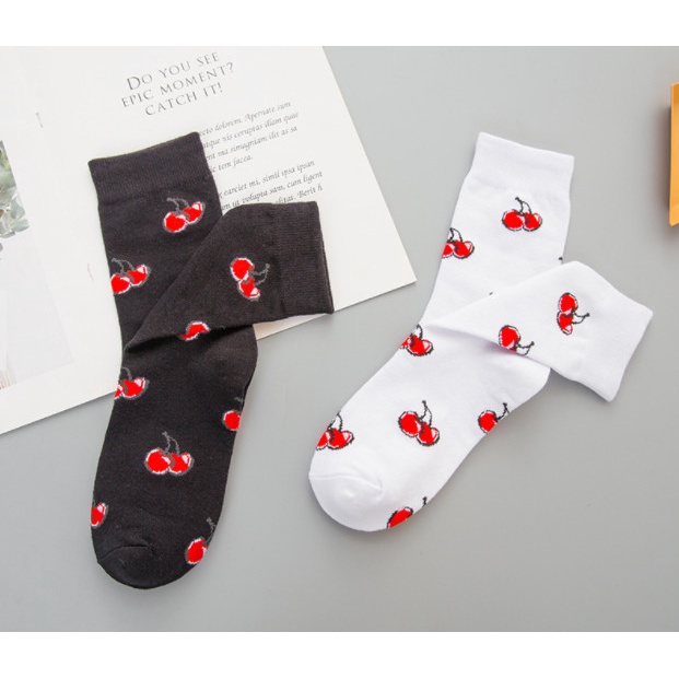 Vớ cao cổ hình trái Cherry Nam Nữ phong cách trẻ trung, năng động.