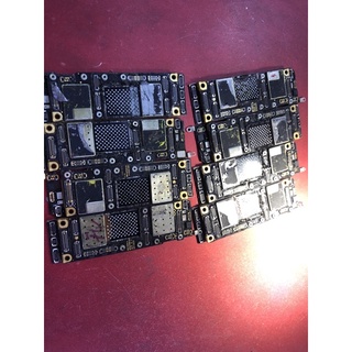 Nguyên main xác iphone 11 chỉ thiếu ổ cứng.