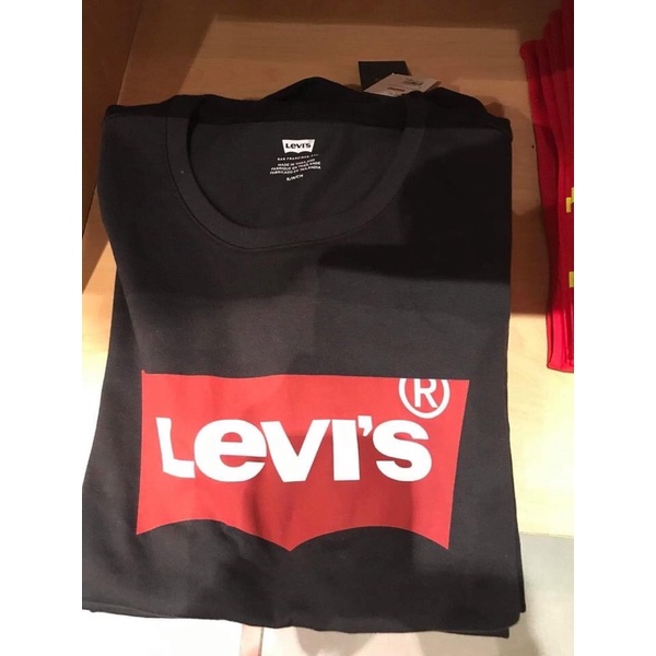 Áo thun Nam chuẩn Size M và L có màu trắng và đen