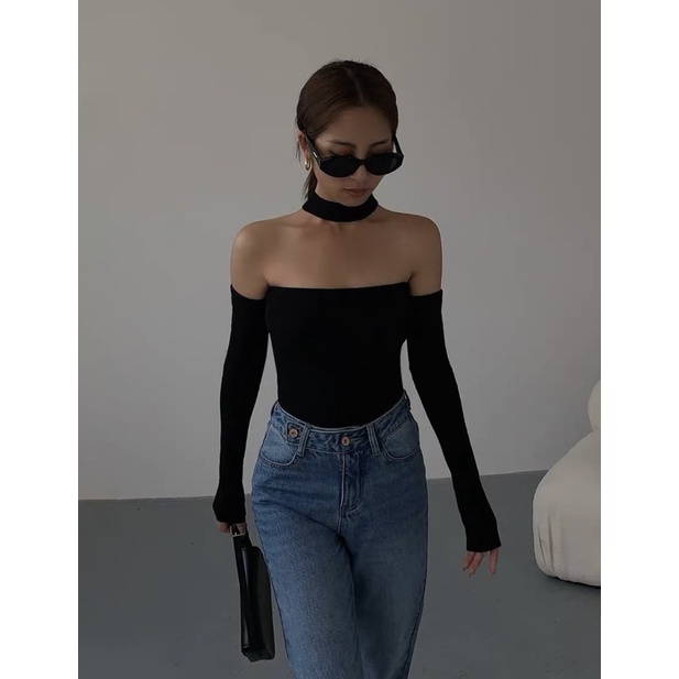 Áo bẹt vai cổ choker