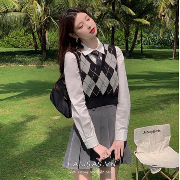 Áo Cộc Tay Cổ Chữ V/Áo Tay Ngắn Thời Trang Dành Cho Nữ