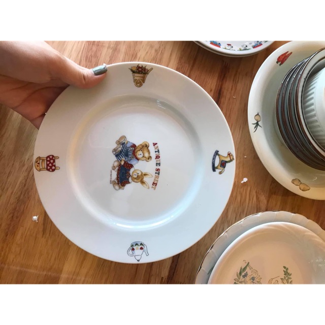 Đĩa gốm nhật