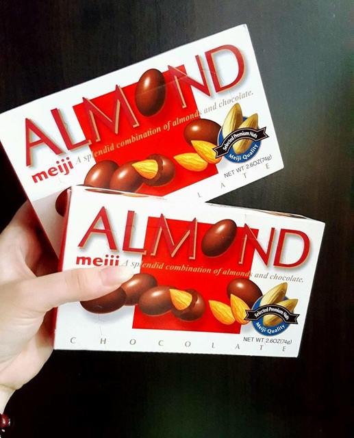 Chocolate Almond hạnh nhân hộp 21 viên - Quà Valentine